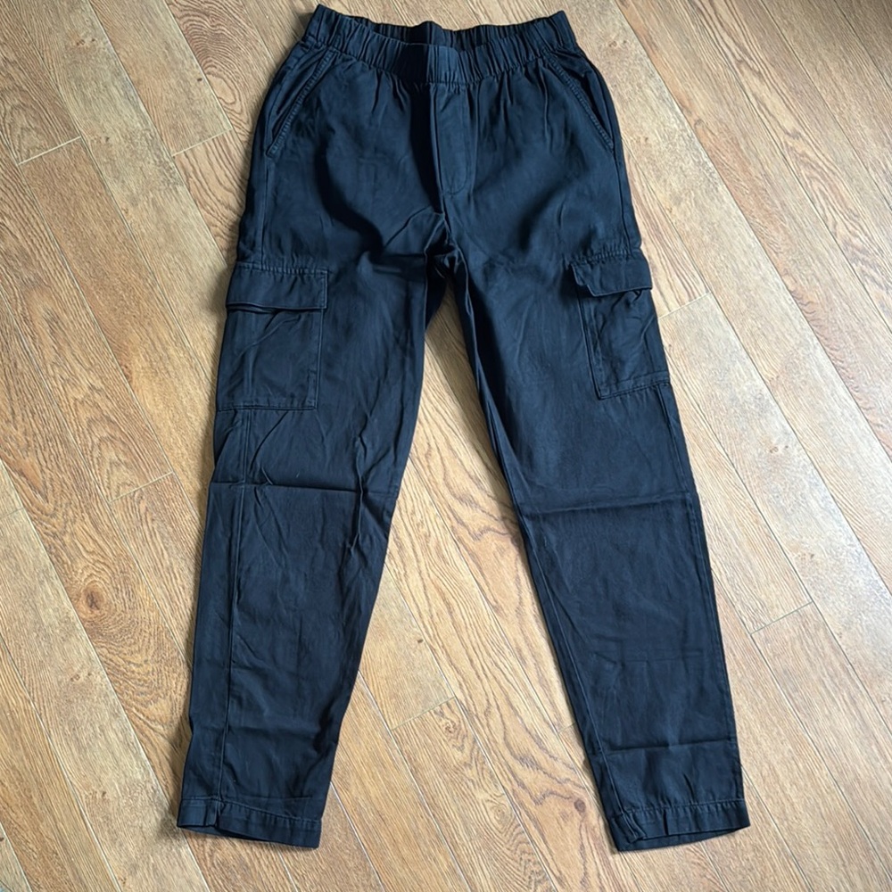 Women’s Gap Twill Cargo Pants